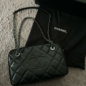 CHANEL - camera case